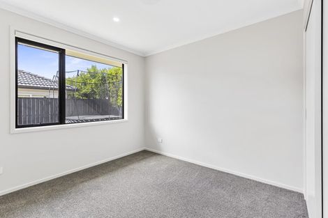 Photo of property in 4 Kriletich Drive, Kumeu, 0810