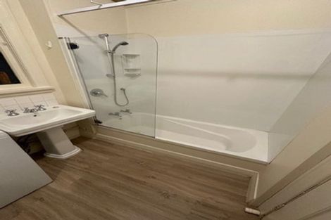 Photo of property in Elms Court Flats, 8/367 The Terrace, Te Aro, Wellington, 6011