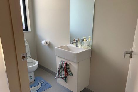 Photo of property in 10 Henriette Place, The Gardens, Auckland, 2105