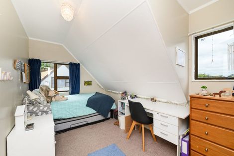 Photo of property in 9 Charisma Court, Kelvin Grove, Palmerston North, 4414