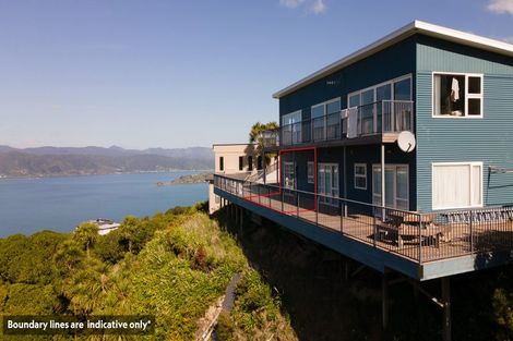 Photo of property in 41a Tamworth Crescent, Newlands, Wellington, 6037