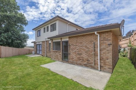 Photo of property in 27 Mt Lebanon Crescent, The Gardens, Auckland, 2105