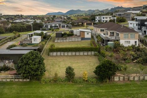 Photo of property in 8 Tohora View, Waihi Beach, 3611
