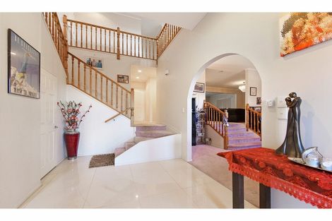 Photo of property in 7 Piper Place, Goodwood Heights, Auckland, 2105