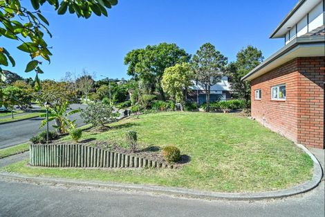 Photo of property in 14 Hunters Hill, Havelock North, 4130