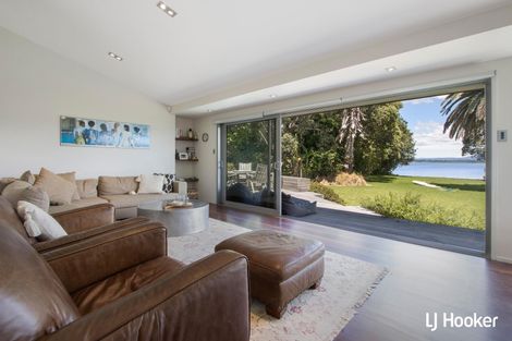 Photo of property in 13 Waione Avenue, Athenree, Waihi Beach, 3177