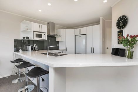 Photo of property in 12 Marlin Street, West Harbour, Auckland, 0618