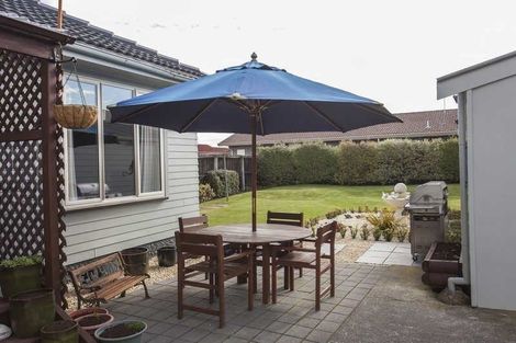 Photo of property in 39 Charlcott Street, Burnside, Christchurch, 8053
