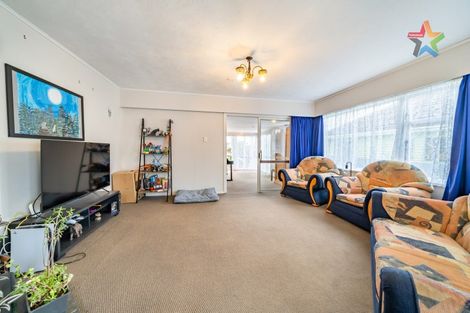 Photo of property in 52 Russell Road, Wainuiomata, Lower Hutt, 5014