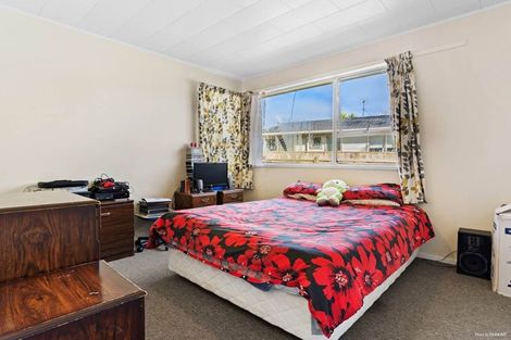 Photo of property in 11 Murillo Place, Henderson, Auckland, 0612