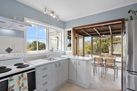 Photo of property in 1/39 Butterworth Drive, Glendene, Auckland, 0602