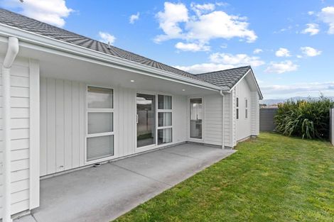 Photo of property in 1 Peony Drive, Greytown, 5712