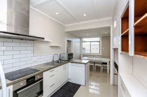 Photo of property in 14 Sanders Avenue, Westown, New Plymouth, 4310
