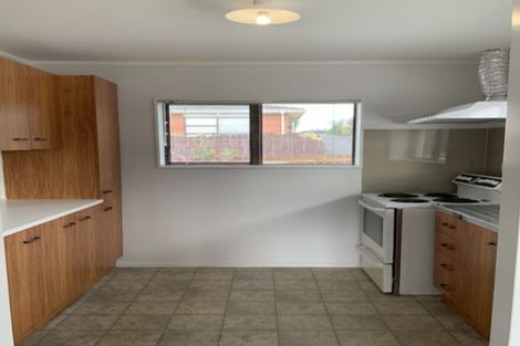 Photo of property in 6/3195 Great North Road, New Lynn, Auckland, 0600
