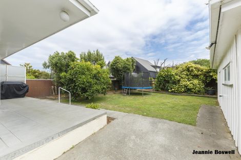 Photo of property in 43 Elmira Avenue, Hokowhitu, Palmerston North, 4410