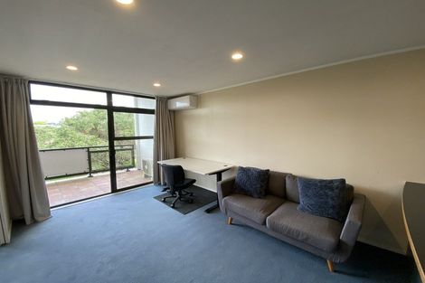 Photo of property in 7/372 Rosedale Road, Rosedale, Auckland, 0632