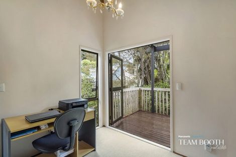 Photo of property in 1/139a Mokoia Road, Birkenhead, Auckland, 0626