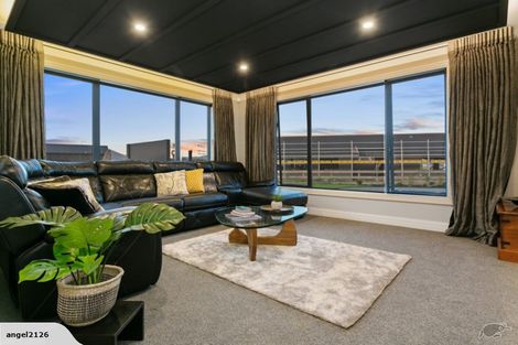 Photo of property in 7 Mike Smith Drive, Cambridge, 3434