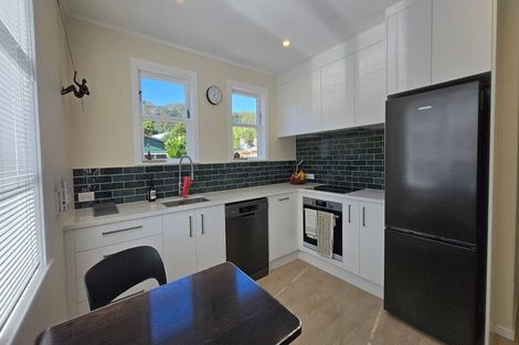 Photo of property in 4 Poole Street, Taita, Lower Hutt, 5011