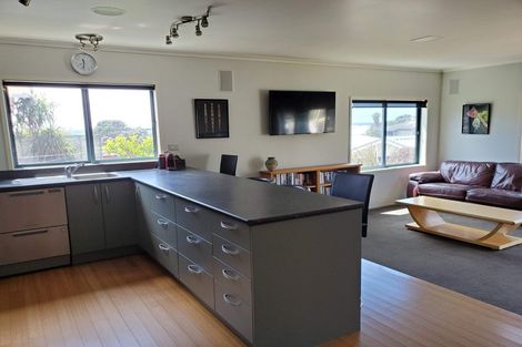 Photo of property in 17 Pacific Road, Waihi Beach, 3611