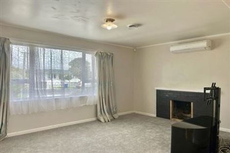 Photo of property in 74 Awaroa Road, Sunnyvale, Auckland, 0612