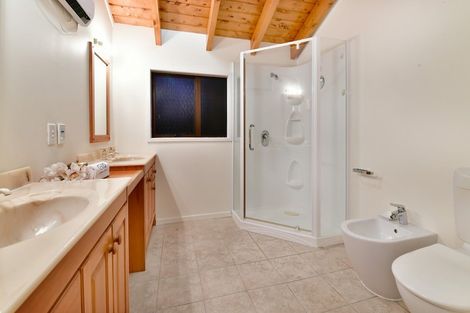 Photo of property in 33 Whale Cove, Stanmore Bay, Whangaparaoa, 0932