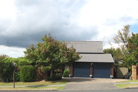 Photo of property in 163 Luckens Road, West Harbour, Auckland, 0618