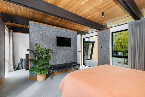 Photo of property in 35 Westburn Terrace, Burnside, Christchurch, 8041