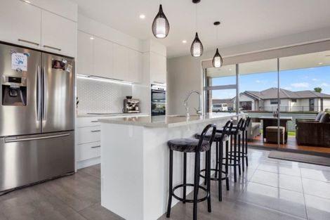 Photo of property in 21 Greystone Place, Omokoroa, 3114