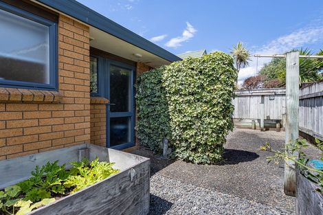 Photo of property in 14 Barrett Drive, Waikanae Beach, Waikanae, 5036