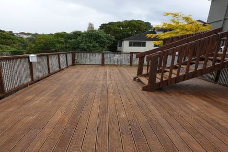 Photo of property in 701a Beach Road, Rothesay Bay, Auckland, 0630