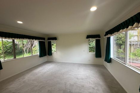 Photo of property in 26 Delmont Close, East Tamaki Heights, Auckland, 2016