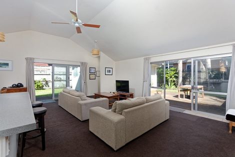 Photo of property in 2/12 Fairway Avenue, Mount Maunganui, 3116