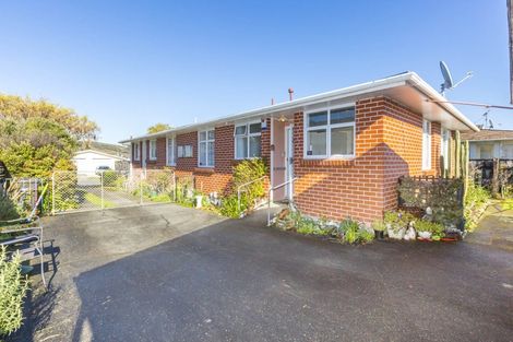 Photo of property in 2/15 Clouston Park Road, Ebdentown, Upper Hutt, 5018