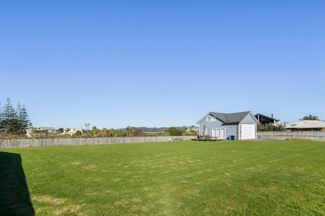 Photo of property in 305 Cook Drive, Whitianga, 3510
