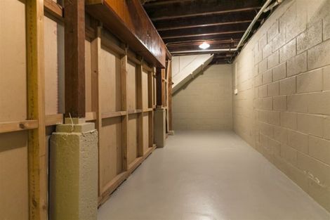 Photo of property in 77 Colwill Road, Massey, Auckland, 0614