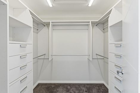 Photo of property in 1 Te Naihi Place, Paraparaumu, 5032