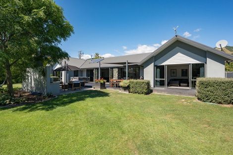 Photo of property in 2 Ashfield Place, Richmond, 7020