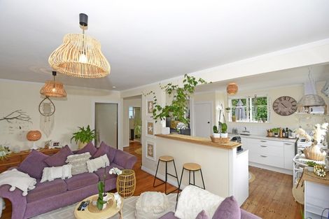 Photo of property in 23 Cumberland Street, Leigh, 0985