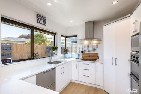 Photo of property in 258a Fergusson Drive, Heretaunga, Upper Hutt, 5018