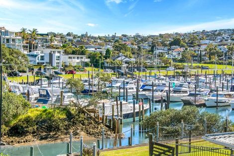 Photo of property in 2/1 Omana Road, Milford, Auckland, 0620