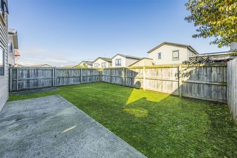 Photo of property in 5 Kuparu Street, Weymouth, Auckland, 2103