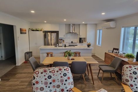 Photo of property in 1 Perendale Road, Jacks Point, 9371