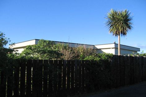 Photo of property in 28 The Avenue, Otaki Beach, Otaki, 5512