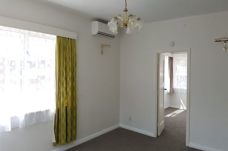 Photo of property in 61 Strathmore Avenue, Strathmore Park, Wellington, 6022