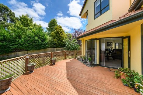 Photo of property in 96 Pacific Drive, Fitzherbert, Palmerston North, 4410