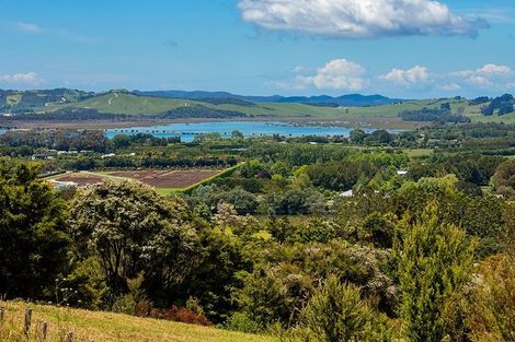 Photo of property in 70 Upper Whangateau Road, Big Omaha, 0985