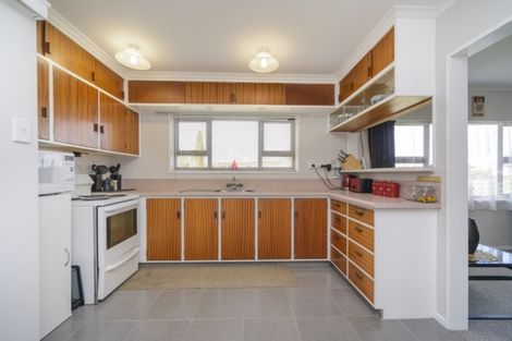 Photo of property in 1 Cohen Place, Milson, Palmerston North, 4414