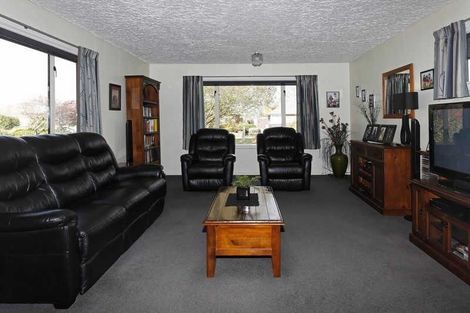 Photo of property in 39 Charlcott Street, Burnside, Christchurch, 8053