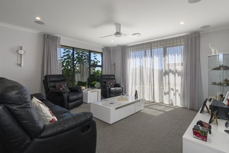 Photo of property in 26 Charlotte Drive, Omokoroa, 3114